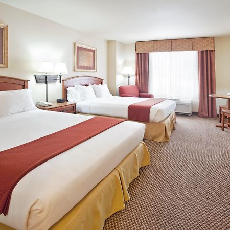 Holiday Inn Express Hotel & Suites Cedar City, An Ihg Hotel Room photo