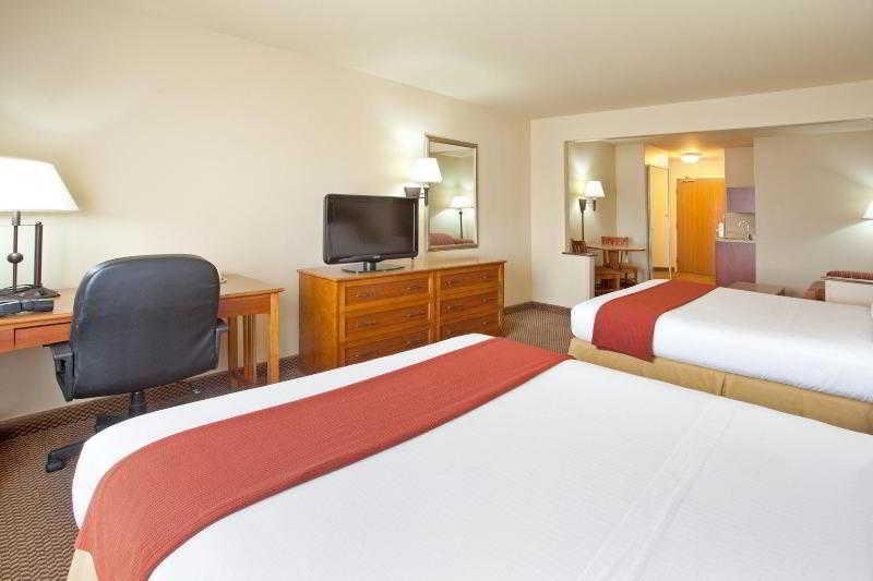Holiday Inn Express Hotel & Suites Cedar City By Ihg Exterior photo